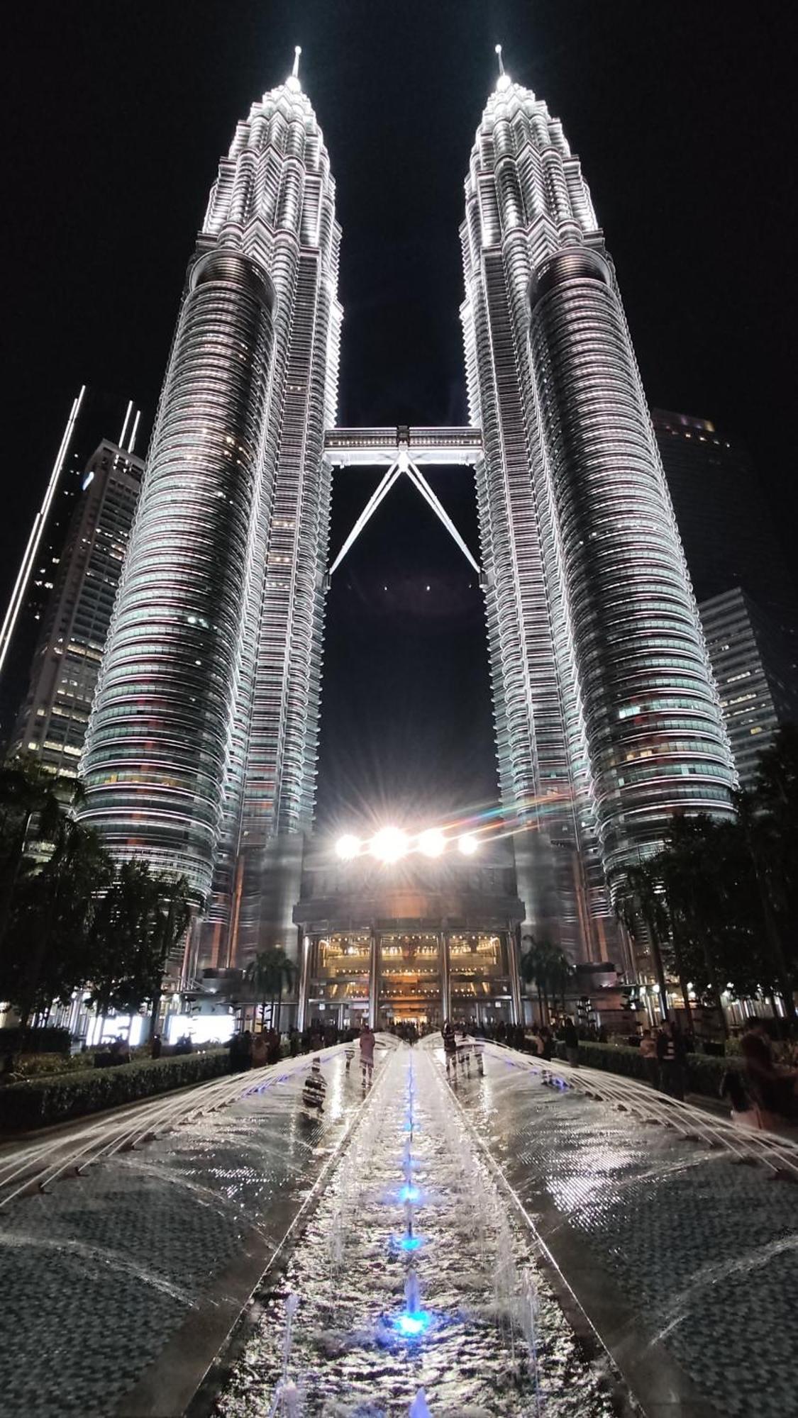 Regalia Bestfriend Hostel Kuala Lumpur Luaran gambar