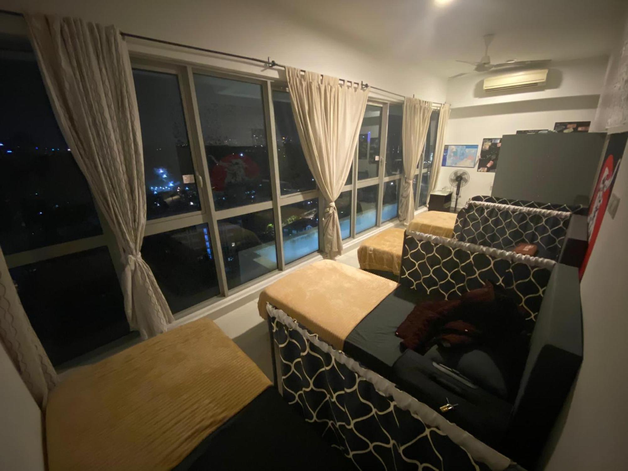Regalia Bestfriend Hostel Kuala Lumpur Luaran gambar